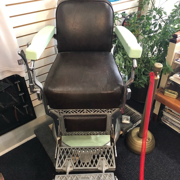 Paidar Barber Chair - Picture 5 of 8